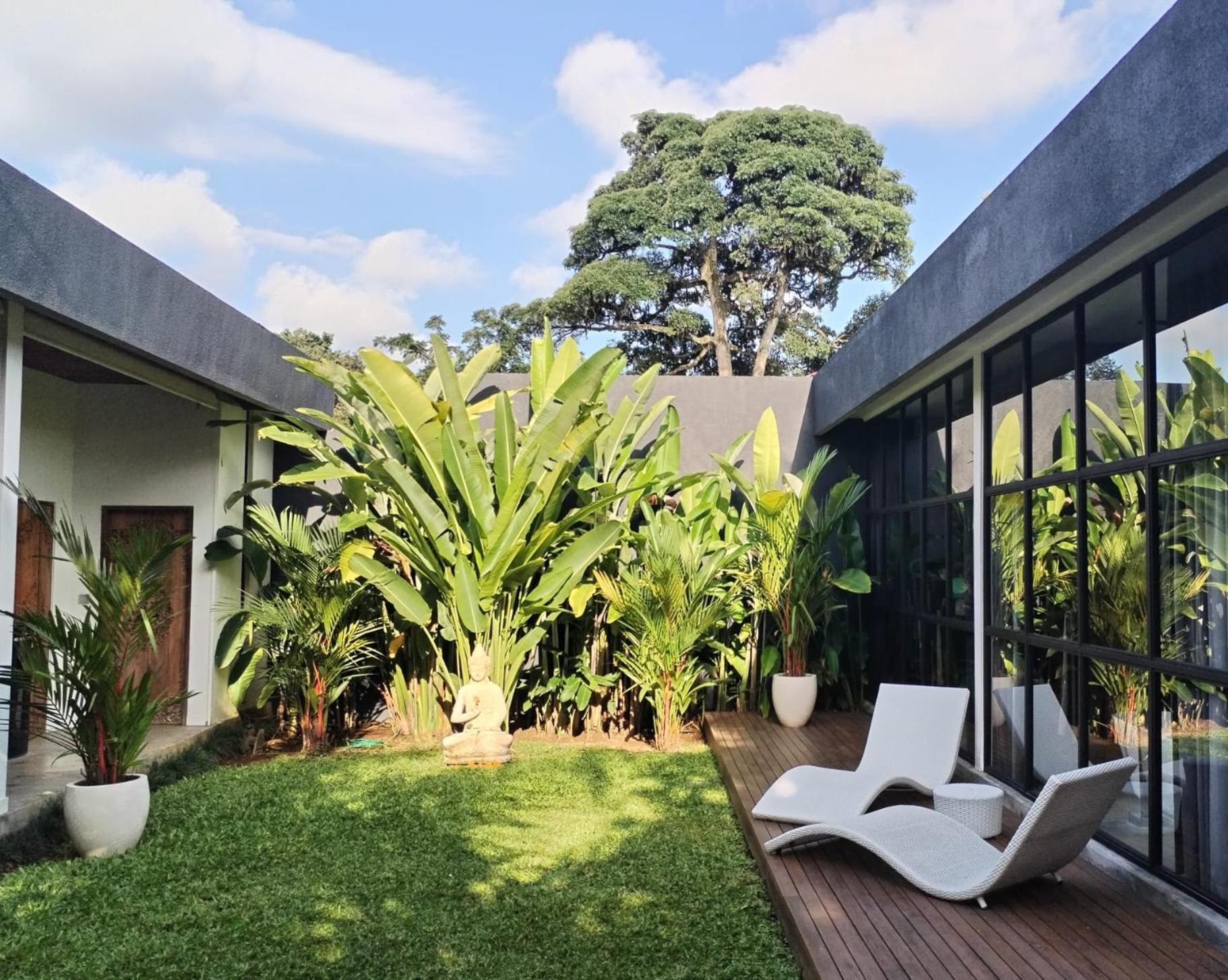Villa Rouge - Loft Dimanisa *